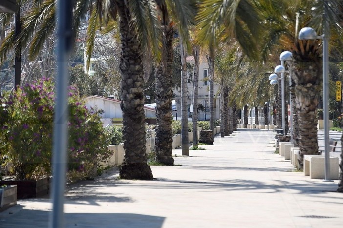 Decisione imminente per le restrizioni Covid: si va verso Pasqua "blindata", ma no lockdown nazionale Decisione imminente per le restrizioni Covid: si va verso Pasqua "blindata", ma no lockdown nazionale