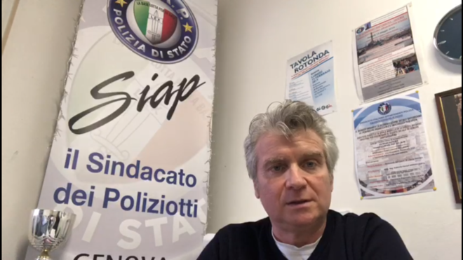 Bolzaneto, mensa della polizia chiusa da 7 mesi. Il Siap: "Inagibile per un solo verbale, ora si rischia di spendere fino a 8 milioni" Bolzaneto, mensa della polizia chiusa da 7 mesi. Il Siap: "Inagibile per un solo verbale, ora si rischia di spendere fino a 8 milioni"