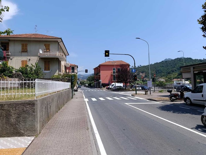 Sestri Levante: in via Sara arriva il semaforo "intelligente" contro la velocità