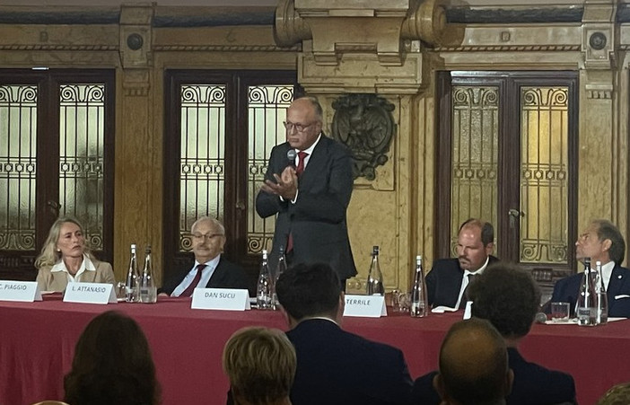 Aumento di capitale regolare, respinto il ricorso di A-Cap: il Genoa sempre più saldamente in mano a Dan Sucu Aumento di capitale regolare, respinto il ricorso di A-Cap: il Genoa sempre più saldamente in mano a Dan Sucu