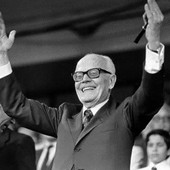 Genova conferisce la cittadinanza onoraria a Sandro Pertini