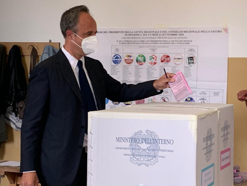 Exit poll elezioni regionali: Giovanni Toti in vantaggio al 53 - 57% su Sansa al 33 - 37%
