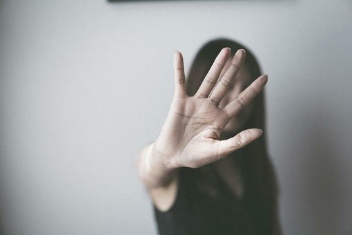 Regione, rinnovato per il 2026 il fondo di sostegno alle donne vittime di violenza Regione, rinnovato per il 2026 il fondo di sostegno alle donne vittime di violenza