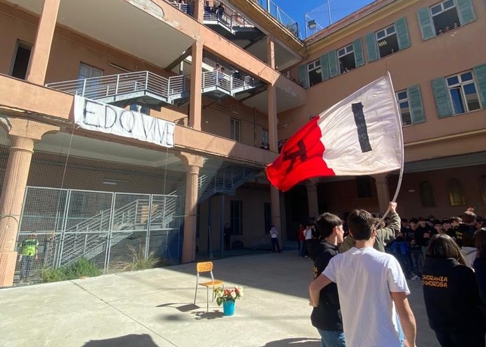 "Edo vive", i compagni del Leonardo Da Vinci ricordano Edoardo Addezio "Edo vive", i compagni del Leonardo Da Vinci ricordano Edoardo Addezio