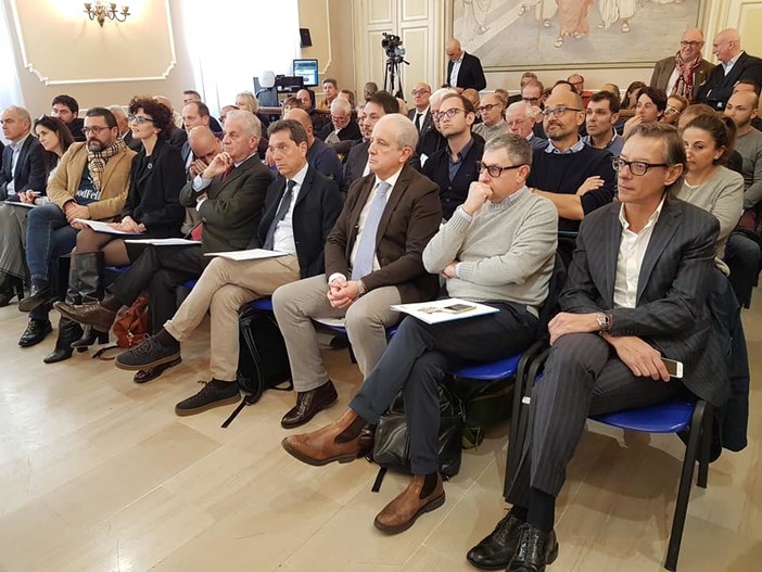 Foto tratte dalla pagina Facebook "Comune di Albenga" Foto tratte dalla pagina Facebook "Comune di Albenga"