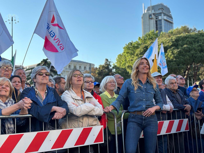 Elezioni comunali, dati reali: scrutinato un terzo delle sezioni, Silvia Salis è al 53,75%