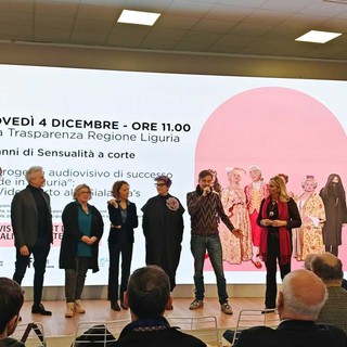 Tanti auguri “Sensualità a Corte”: la serie cult festeggia i suoi primi vent’anni