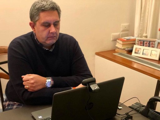 Covid, Toti: "Oltre mezzo milione di prime dosi di vaccino somministrate, Liguria ad un soffio dalla zona bianca"