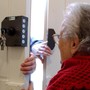 Anziana truffata da un finto carabiniere: recuperati oltre 2 kg di oro e preziosi per un valore di oltre 100mila euro Anziana truffata da un finto carabiniere: recuperati oltre 2 kg di oro e preziosi per un valore di oltre 100mila euro