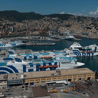 Porto, al via il piano anti-caos per l’estate: app, nuovi varchi e presidi per gestire oltre 30mila passeggeri Porto, al via il piano anti-caos per l’estate: app, nuovi varchi e presidi per gestire oltre 30mila passeggeri