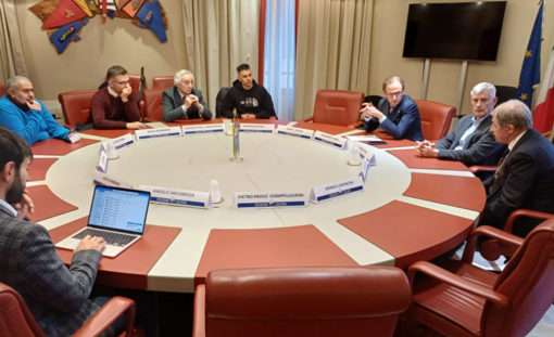 Il Presidente Bucci e l'Assessore Nicolò incontrano la Fials Genova dopo la protesta in piazza De Ferrari