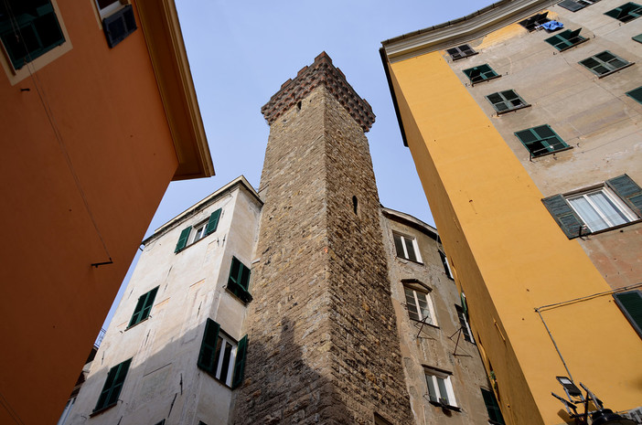 Torre degli Embriaci sarà di proprietà del Comune, Maresca: "Un monumento storico che vogliamo preservare"