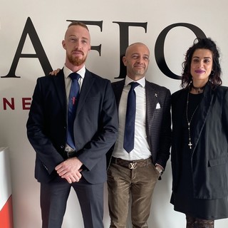 Taffo, l'agenzia funebre più famosa d'Italia apre a Genova, e lo fa di venerdì 13