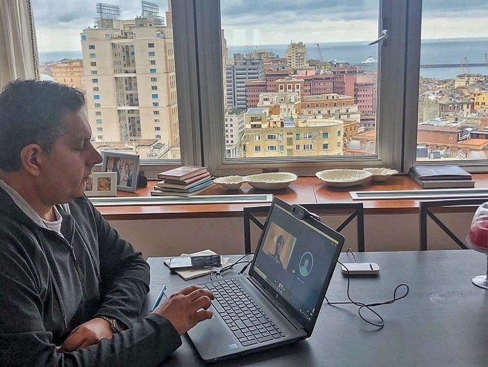 Coronavirus, Toti dopo il vertice Stato-Regioni: &quot;Il Paese non può permettersi un nuovo lockdown, proteggiamo davvero gli anziani&quot;