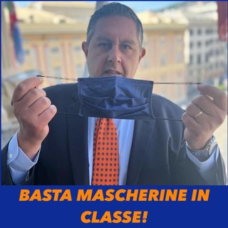 Riapertura scuola, Toti: "No alle mascherine in classe"