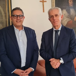 Il nuovo procuratore capo di Genova Piacente accoglie in Procura Giovanni Toti