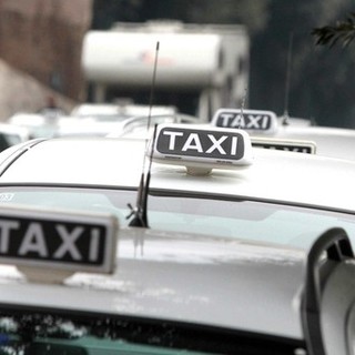 Taxi, dal 1° novembre al via il bando da 150 mila euro per finanziare gli interventi di manutenzione straordinaria sugli autoveicoli