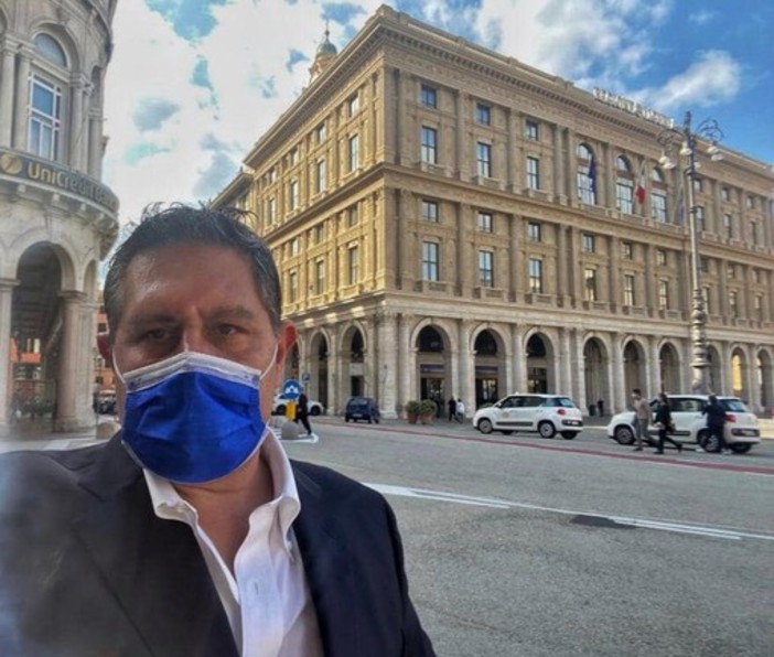 Coronavirus, in Liguria servono posti letto, Toti: "Si lavora per ospedale in fiera a Genova" (VIDEO) Coronavirus, in Liguria servono posti letto, Toti: "Si lavora per ospedale in fiera a Genova" (VIDEO)