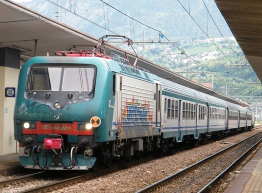 Falso allarme bomba a Genova Sampierdarena: circolazione ferroviaria bloccata per oltre due ore Falso allarme bomba a Genova Sampierdarena: circolazione ferroviaria bloccata per oltre due ore