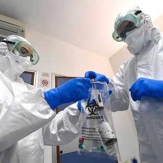 Coronavirus, la denuncia del Pd: "La Liguria ha effettuato meno della metà dei tamponi a sua disposizione"