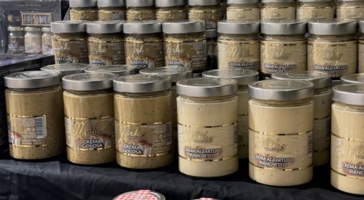 Tartufando, in piazza Sarzano torna la manifestazione dedicata all'oro della terra (foto e video)