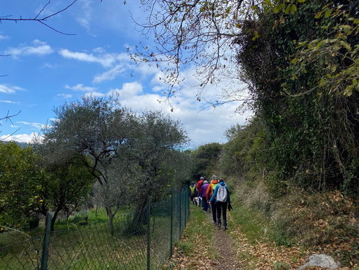 Sentiero Italia Cai, Piana: "Riflettori sul versante green della Liguria all’insegna dell’ecosostenibilità" Sentiero Italia Cai, Piana: "Riflettori sul versante green della Liguria all’insegna dell’ecosostenibilità"