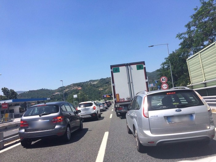 Fine settimana critico per il traffico autostradale sull'Autostrada dei Fiori