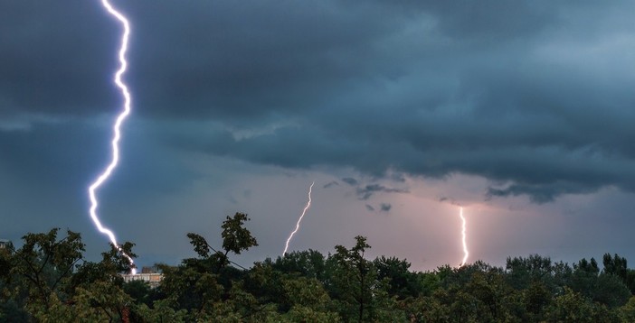 Allerta meteo arancione nel Tigullio e nelle aree interne, Asl 4 attiva le misure del Piano Interno di Emergenza Allerta meteo arancione nel Tigullio e nelle aree interne, Asl 4 attiva le misure del Piano Interno di Emergenza
