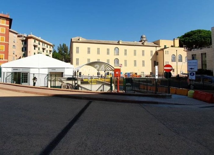 Servizio tamponi al Gaslini: trasferimento del punto da Villa Quartara al 'tendone Covid' dell'ospedale