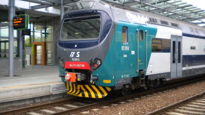 "Continui disagi sulla linea ferroviaria Genova - Ventimiglia" la segnalazione di un utente "Continui disagi sulla linea ferroviaria Genova - Ventimiglia" la segnalazione di un utente