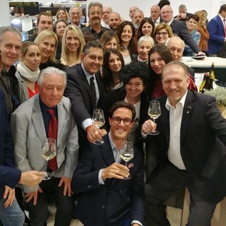 Il presidente della Regione Toti al Vinitaly di Verona