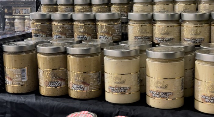 Tartufando, in piazza Sarzano torna la manifestazione dedicata all'oro della terra (foto e video)