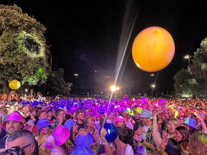 45mila spettatori in piazza della Vittoria per il Tezenis Summer Festival