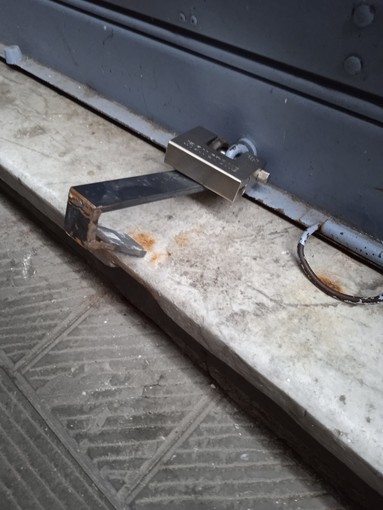 Tentati furti alla Maddalena, le vittime: "Basta con la cultura delle telecamere" Tentati furti alla Maddalena, le vittime: "Basta con la cultura delle telecamere"