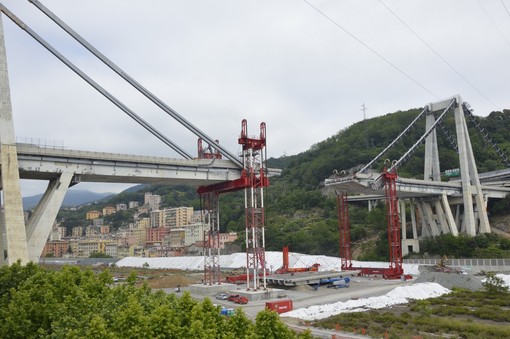 Ponte Morandi, arrivano i primi indennizzi una tantum per i lavoratori autonomi