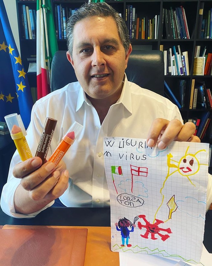 Coronavirus, Toti: "Ok vendita articoli cartoleria in attività commerciali e alimentari aperte"