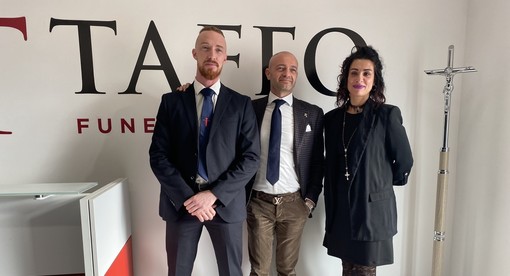 Taffo, l'agenzia funebre più famosa d'Italia apre a Genova, e lo fa di venerdì 13