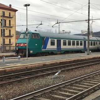 Chiusura A6, potenziato il trasporto ferroviario: 900 posti per il primo treno che scende dalla Val Bormida