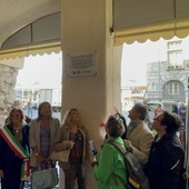 Un tributo alle ‘donne invisibili' che hanno fatto grande Genova, in Sottoripa una targa ricorda le prostitute Un tributo alle ‘donne invisibili' che hanno fatto grande Genova, in Sottoripa una targa ricorda le prostitute