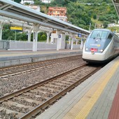 Aggredito capotreno con cocci di bottiglia, proclamato lo sciopero dei lavoratori del trasporto ferroviario