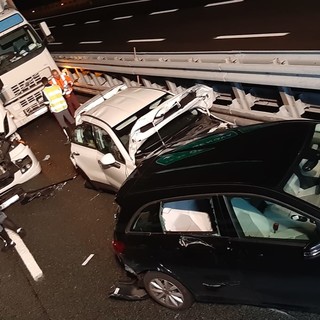 Maxitamponamento sulla A10 poco lontano dal casello di Savona