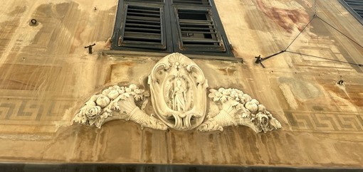 Meraviglie e leggende di Genova - La ‘pietra parlante’ che racconta il sogno dell’Italia unita Meraviglie e leggende di Genova - La ‘pietra parlante’ che racconta il sogno dell’Italia unita