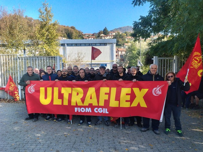 Casella, sciopero alla Ultraflex per il rinnovo del contratto integrativo: "L'azienda ha modificato unilateralmente l'accordo" Casella, sciopero alla Ultraflex per il rinnovo del contratto integrativo: "L'azienda ha modificato unilateralmente l'accordo"