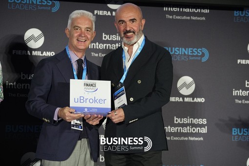 uBroker vola e conquista il Business International Finance Award 2024 uBroker vola e conquista il Business International Finance Award 2024