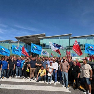 Aeroporto di Genova, Uiltrasporti denuncia: "Dumping contrattuale sui servizi di terra, a rischio la sicurezza" Aeroporto di Genova, Uiltrasporti denuncia: "Dumping contrattuale sui servizi di terra, a rischio la sicurezza"