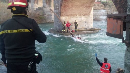 Giovane morto dopo un incidente in canoa a Chiavari, indagate undici persone tra cui nove vigili del fuoco