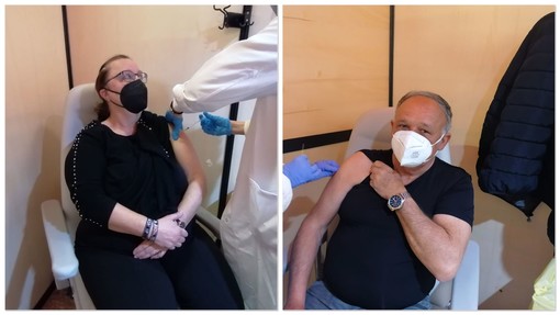 Vaccini, Viviana e Guido tra i primi in Liguria a vaccinarsi con Novavax