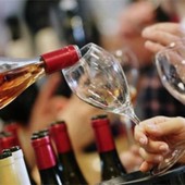 Nuovo Codice della Strada, è boom di vendite di vini e distillati analcolici. Elvira Ackermann (Enoteca Squillari): “Le sanzioni hanno cambiato tutto" Nuovo Codice della Strada, è boom di vendite di vini e distillati analcolici. Elvira Ackermann (Enoteca Squillari): “Le sanzioni hanno cambiato tutto"