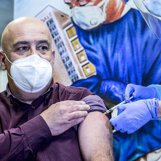 Covid, la Liguria pronta a partire con prenotazioni e somministrazioni di quarte dosi agli over 60