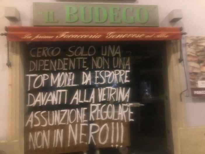 Fornaio genovese ad Alba non trova personale e lo scrive in vetrina: "Pago tutto, anche gli straordinari" Fornaio genovese ad Alba non trova personale e lo scrive in vetrina: "Pago tutto, anche gli straordinari"
